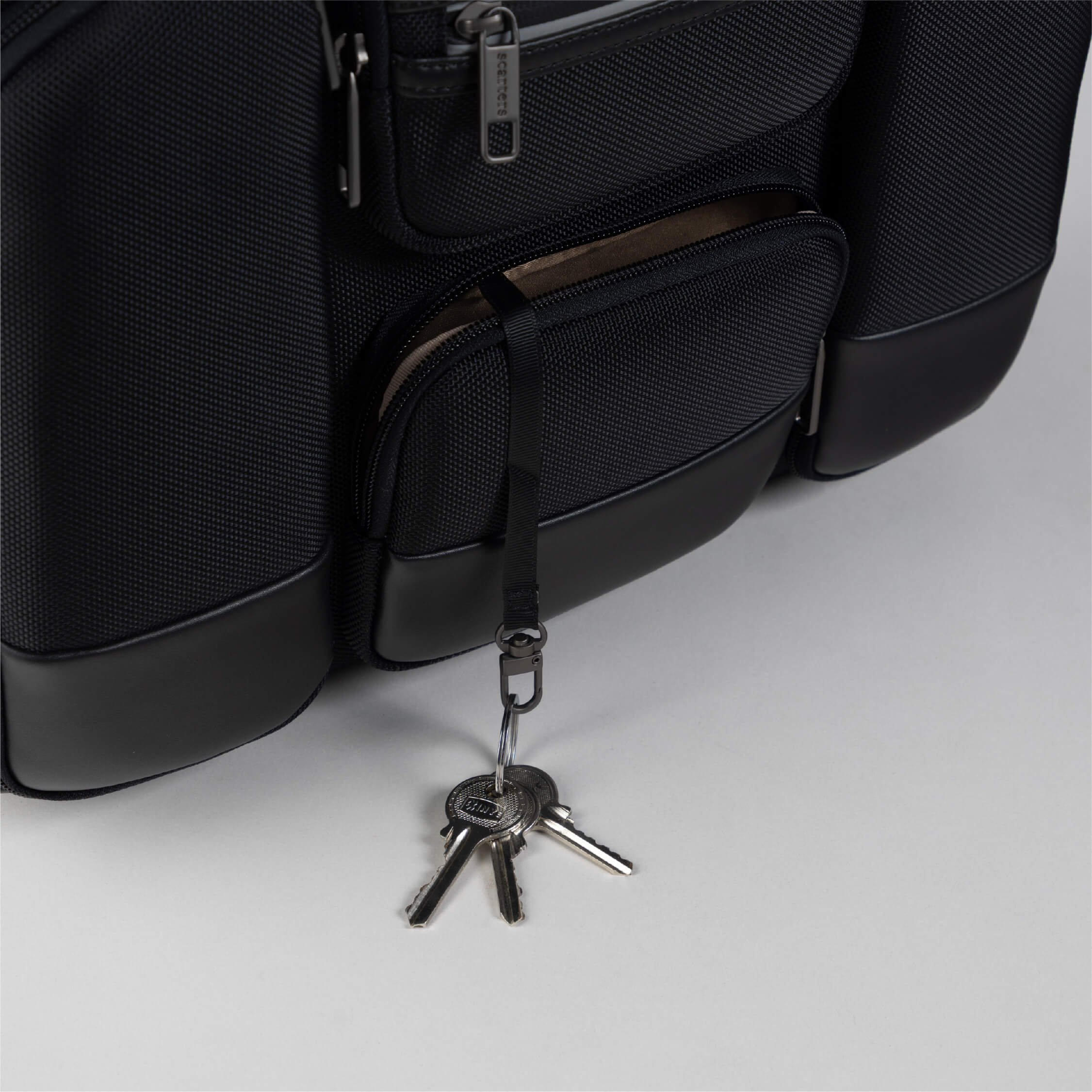 Terminal | Office Messenger Bag | Midnight Black