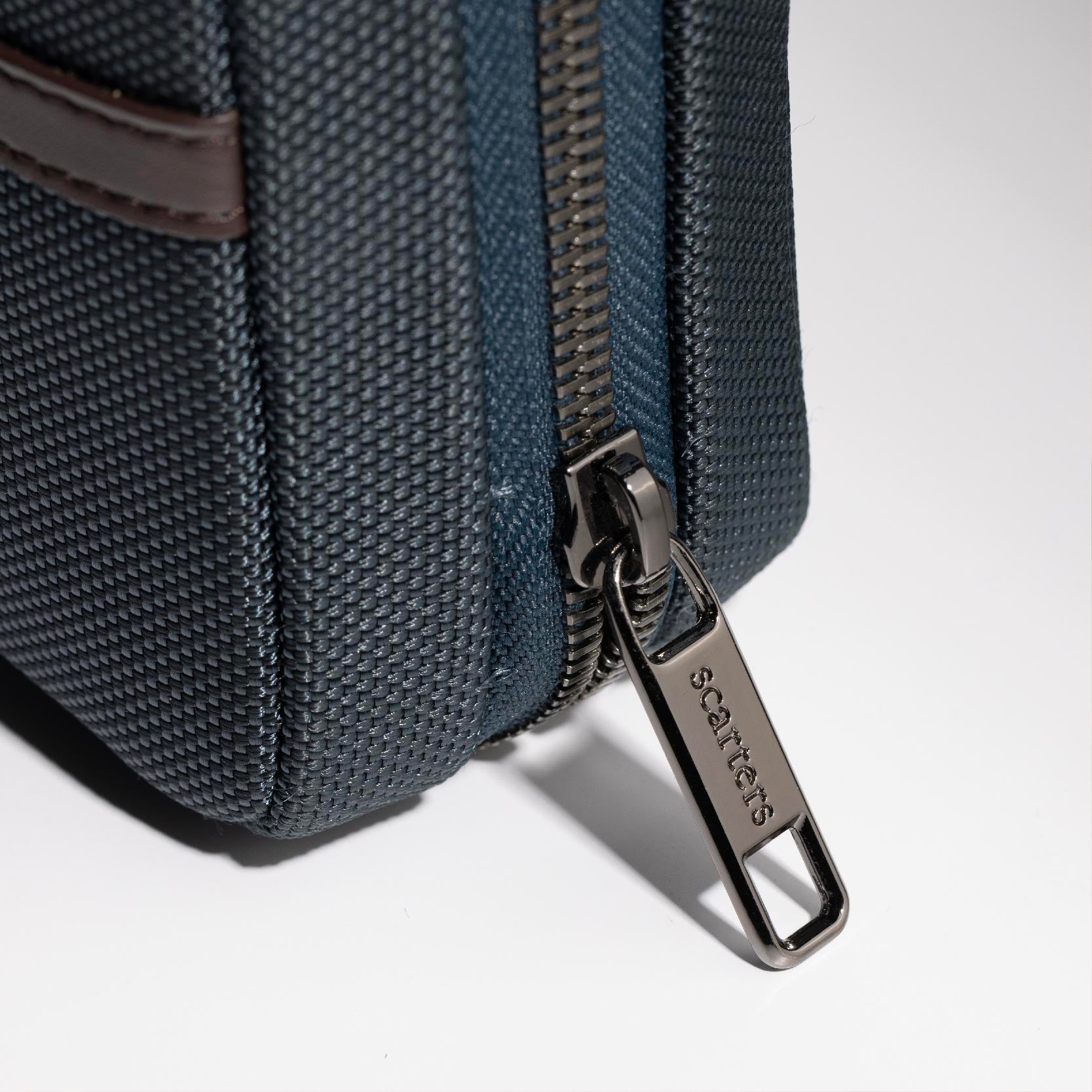 Tech Kit | Deep Blue