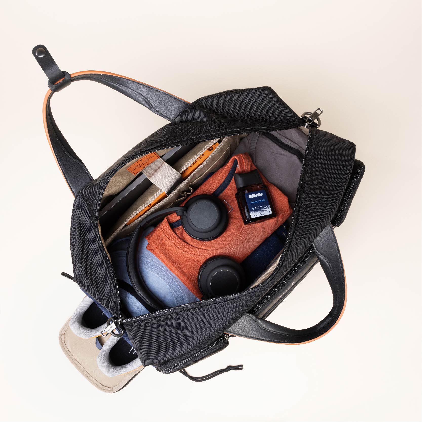 Terminal | Travel Messenger Bag | Midnight Black