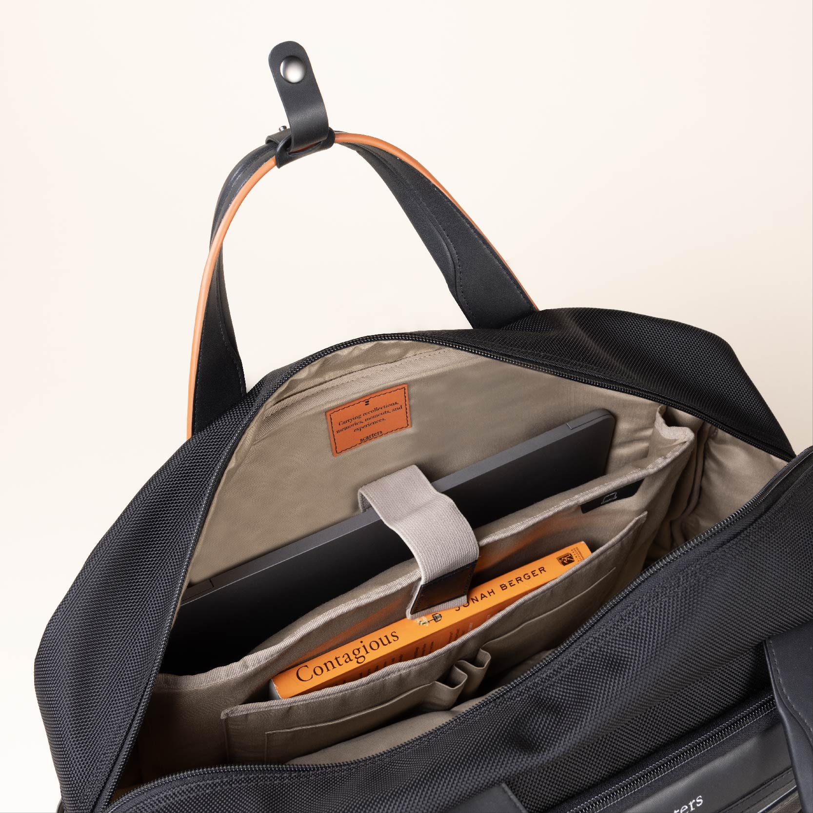 Terminal | Travel Messenger Bag | Midnight Black